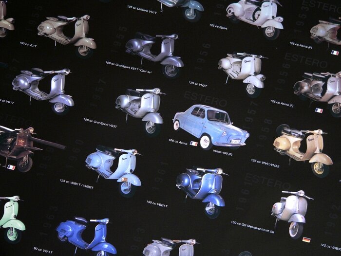 Poster -VESPA- various Vespa types - 970mm x 680mm