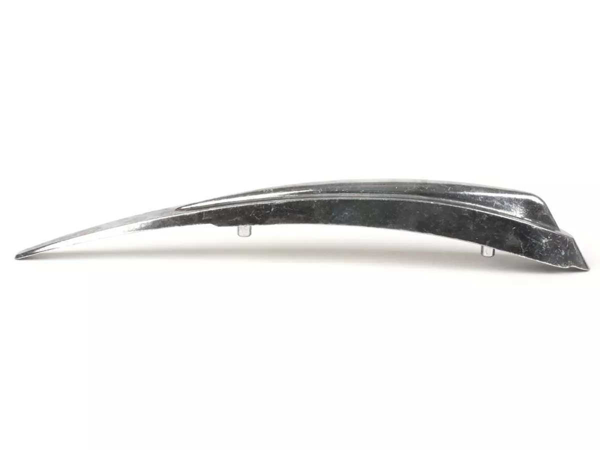Crête de garde boue -QUALITÉ OEM- Vespa Rally180 (VSD1T), Sprint (-172650), GT/GTR125 (-127357), GL150 (VLA1T), GS160 / GS4 (VSB1T), 180 SS - aluminium