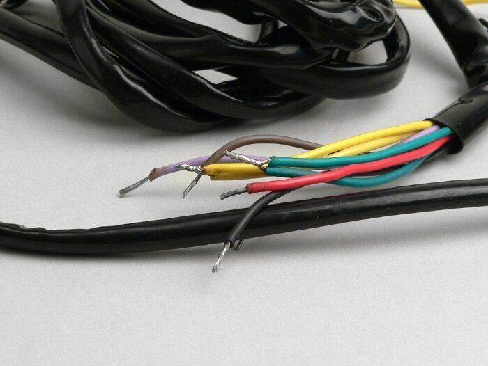 Wiring loom -VESPA- Vespa 125 VNB6T, Super, GT125 (VNL2T), GTR125 (VNL2T), TS125 (VNL3T), Sprint150 (VLB1T), Sprint Veloce, Rally180 (VSD1T) - horn switch NCC (without battery)