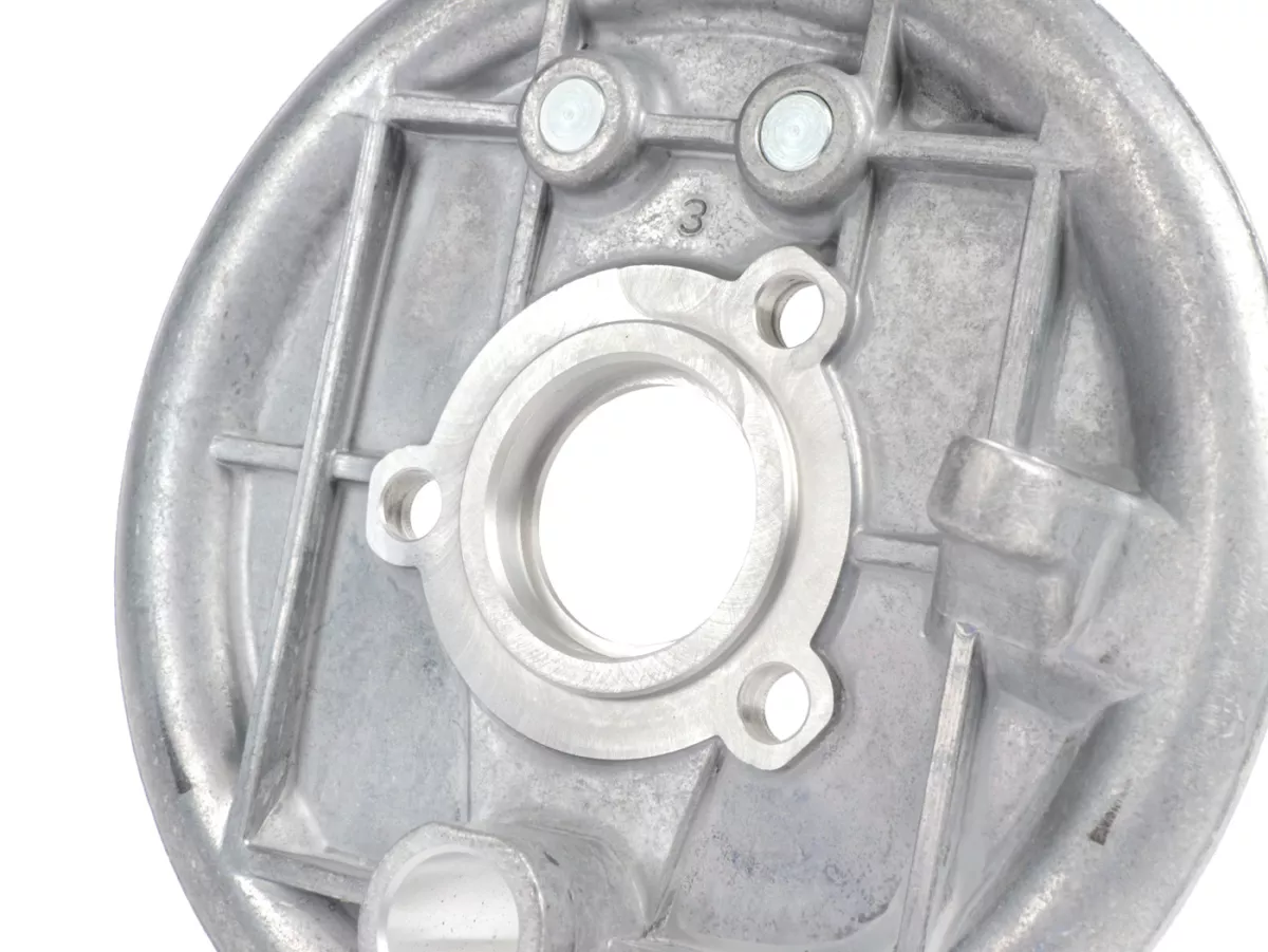 Rear hub back plate -OEM QUALITY- V50 (V5A1T, 66191-), V50 S (V5SA1T, 11160-), V90 (V9A1T, 19364-), Nuova 125, PV125, ET3