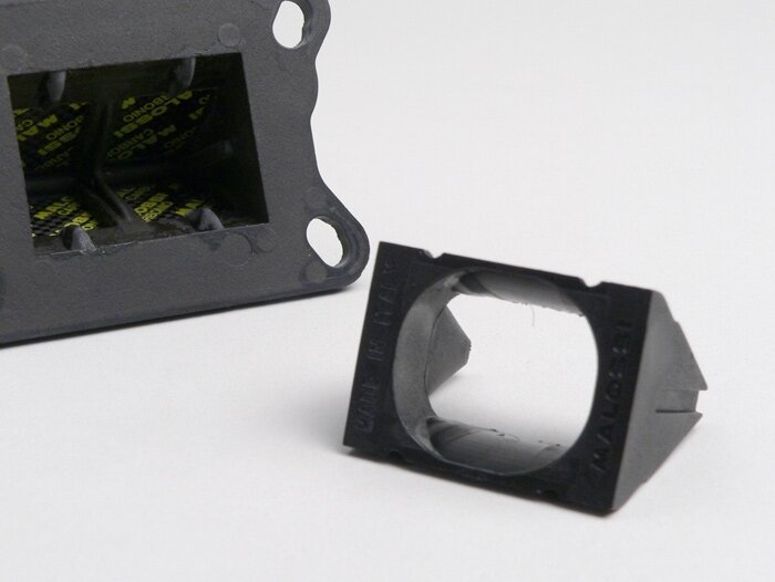 Membranblock -MALOSSI MHR- Vespa Largeframe, Smallframe, Minarelli AM6 - Kolfiber