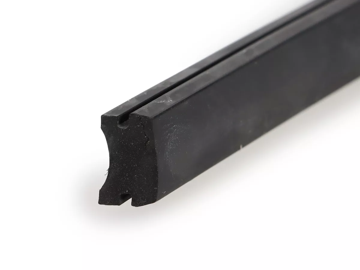 Floor board rubber -PIAGGIO, W=14mm- Vespa PX, PX Lusso, PK S - 4500mm