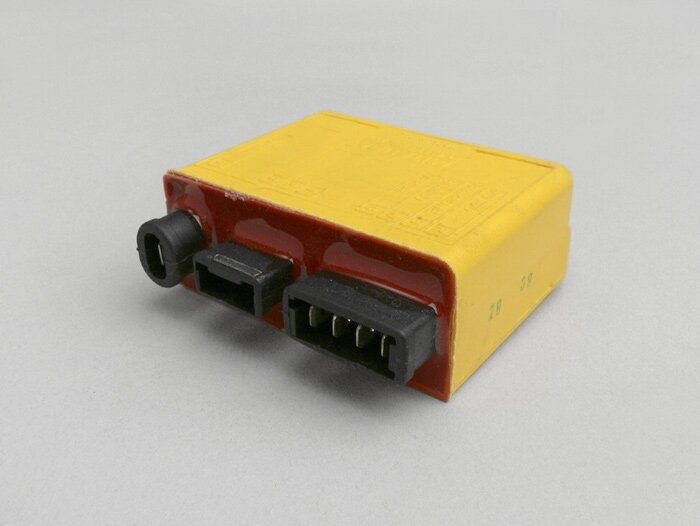 Bloc CDI -PIAGGIO- Vespa ET4 (ZAPM0400 - pour modèles sans anti-démarrage ou pour supprimer l’anti-démarrage), Piaggio Sfera 125 RST (ZAPM01000), Liberty 125 (ZAPM011000), Hexagon 125 4T (ZAPM15000), Aprilia Mojito Retro 125 (ZD4PM - moteur Piaggio)