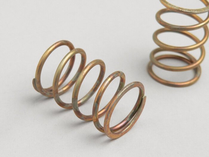 Cluch spring set -DR- Vespa PX (-1995), Cosa (-1995), Sprint, Rally, GL, Super, GT, GTR, GS150/GS3 VS1-5, GS160/GS4 VSB, VNA, VNB, VBA, VBB, VN1 (06001-), VN2, VB, VL, VL - 6 pcs