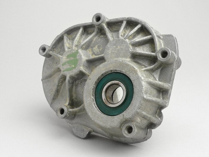 Gearbox cover -PIAGGIO- Piaggio TPH 125 (ZAPM02000)