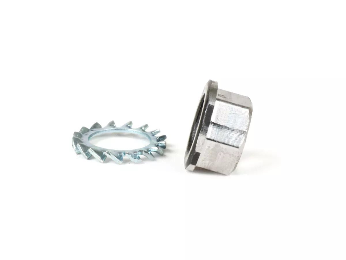Kopplingsmutter M12 x 1,50 krage Ø=18,6mm h=9mm SW=15 -BGM PRO- (används som ersättning för kronmutter lämplig för Vespa PX, Rally180 (VSD1T), Rally200 (VSE1T), Sprint, T5 125cc, Cosa1)