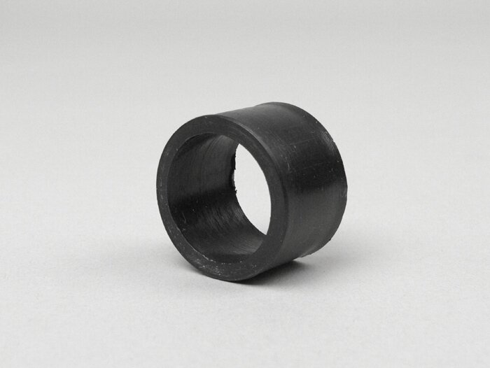 Spacer bushing throttle/shift roller 24x30x19.3mm -KUALITAS OEM- Vespa V50 Special - digunakan untuk stang di dalam V50 Special
