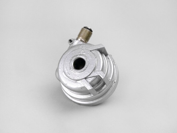 Speedoaandrijving -OEM KWALITEIT- GY6 (4-takt) 50 ccm (139QMA, 139QMB) - wartelmoer 3,2mm vierkant