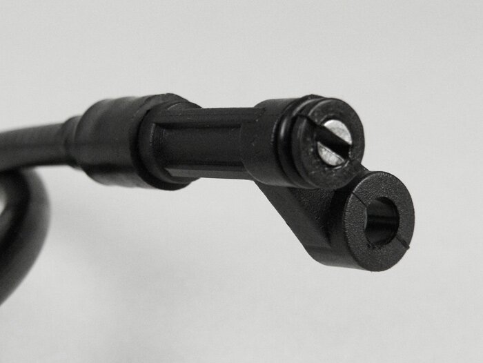 Cavo tachimetro -QUALITÀ OEM- GY6 (4 tempi) 50 ccm (139QMA, 139QMB) 930 mm - montaggio a vite laterale