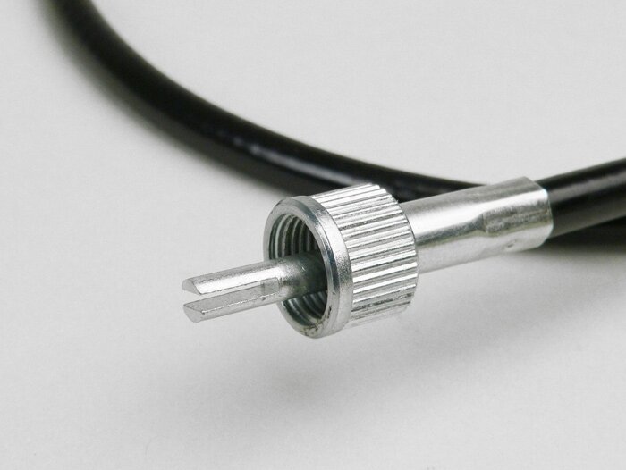 Snelheidsmeterkabel -OEM KWALITEIT- GY6 (4-takt) 50 ccm (139QMA, 139QMB) 930mm - wartelmoer 3,2mm vierkant