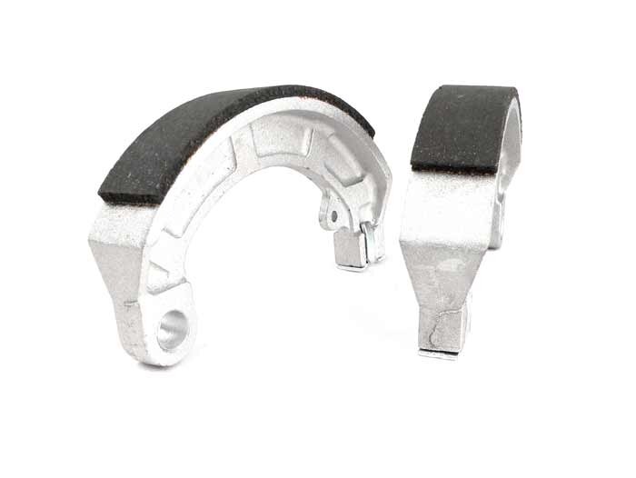Brake shoes -PIAGGIO Ø=150x24mm- VESPA V50 (r), SS50, SS90 (r), PV125 (r), ET3 (r) - 10 inch