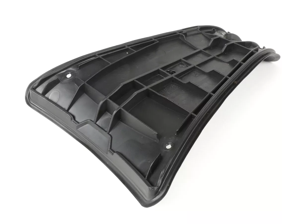 Central floor mat  -PIAGGIO- Vespa GT 250 (ZAPM45102), Vespa GT L 125 (ZAPM31100, ZAPM31101), Vespa GT L 200 (ZAPM31200), Vespa GTS 125 (ZAPM31300), Vespa GTS 250 (ZAPM45100, ZAPM45101), Vespa GTS 300 (ZAPM45200), Vespa GTS Super 125 (ZAPM45300), Vespa GT