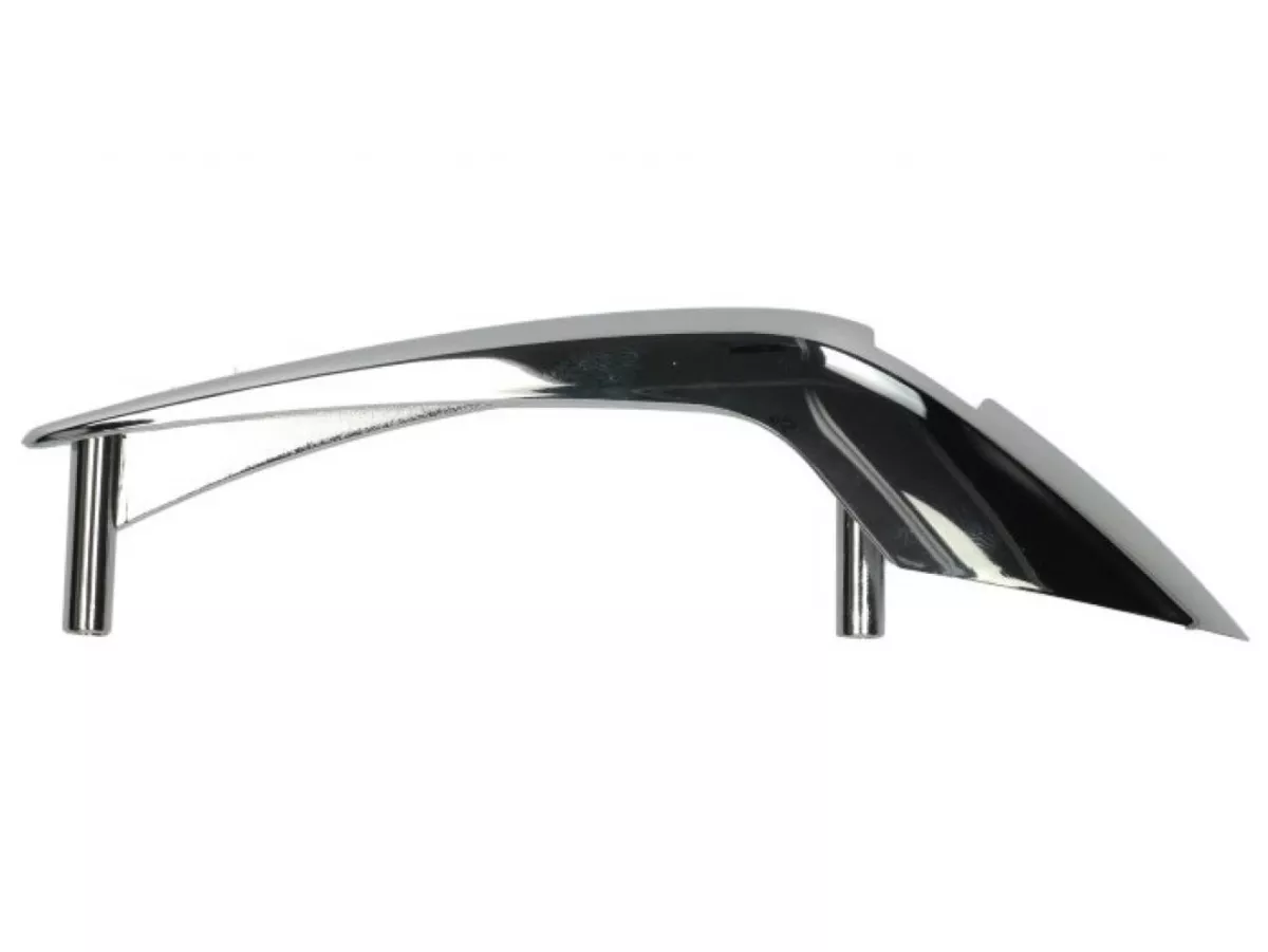Mudguard crest upper part, chrome -PIAGGIO- Vespa GTS Super 125 (ZAPM45300, ZAPM45301), Vespa GTS Super 300 (ZAPM45200, ZAPM45202), Vespa GTS Super Sport 125 (ZAPM45300), Vespa GTS Super Sport 300 (ZAPM45200)