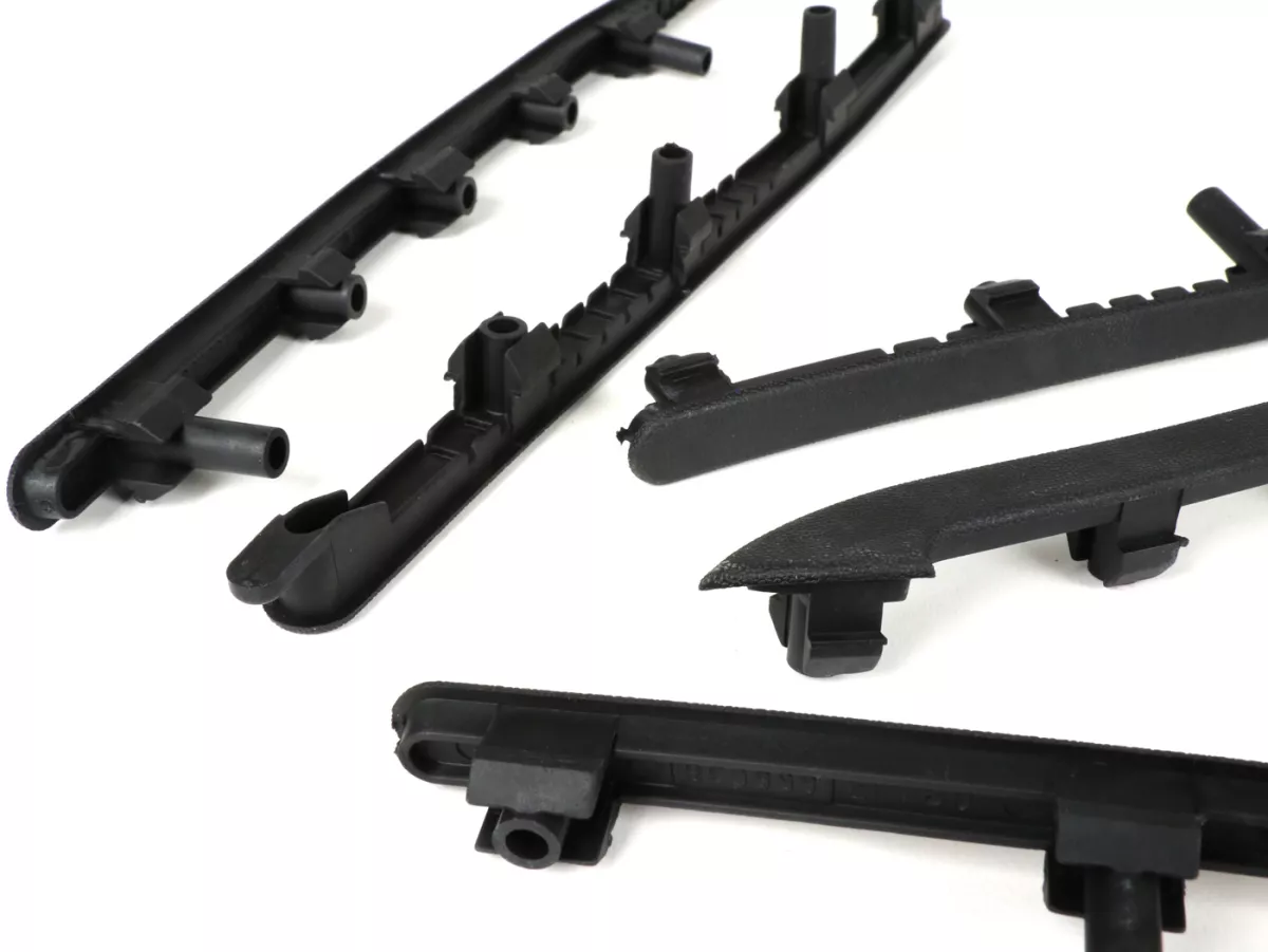 Set strisce battistrada, nero -PIAGGIO- Vespa GT 250 (ZAPM45102), Vespa GT L 125 (ZAPM31100, ZAPM31101), Vespa GT L 200 (ZAPM31200), Vespa GTS 125 (ZAPM31300, ZAPMA3100, ZAPMA3200, ZAPMA3700), Vespa GTS 150 (ZAPMA3200, ZAPMA3100), Vespa GTS 250 (ZAPM45100