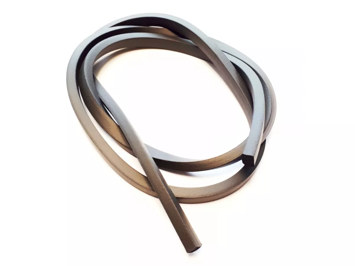 Bagageutrymmets klafftätning l=105cm -PIAGGIO- Vespa GT 250 (ZAPM45102), Vespa GT L 125 (ZAPM31100, ZAPM31101), Vespa GT L 200 (ZAPM31200), Vespa GTS 125 (ZAPM31300, ZAPMA3100, ZAPMA3200, ZAPMA3700), Vespa GTS 150 (ZAPMA3200, ZAPMA3100), Vespa GTS 250 (ZA