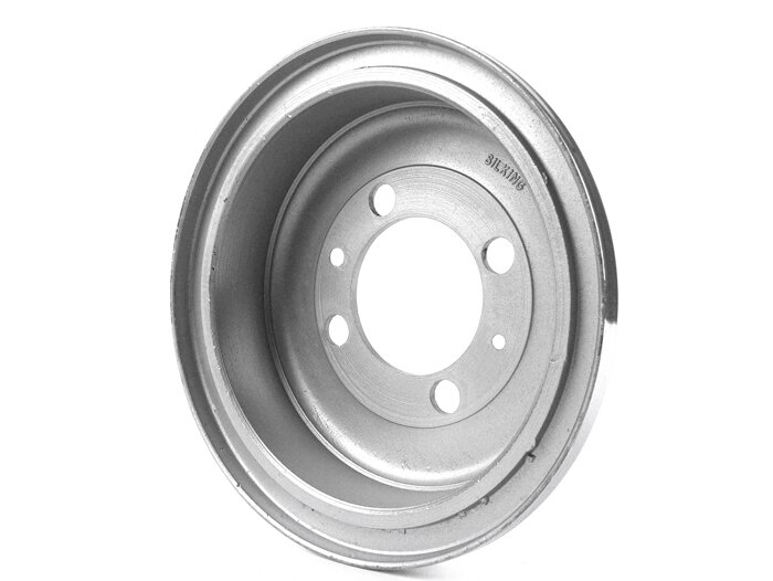 Tambor de freno trasero 8 pulgadas - CALIDAD OEM - Vespa Wideframe VM, VN, VNA1T a VNA2T, VNB1T a VNB6T, VL, VB, VBA1T, VBB1T a VBB2T - Cromo