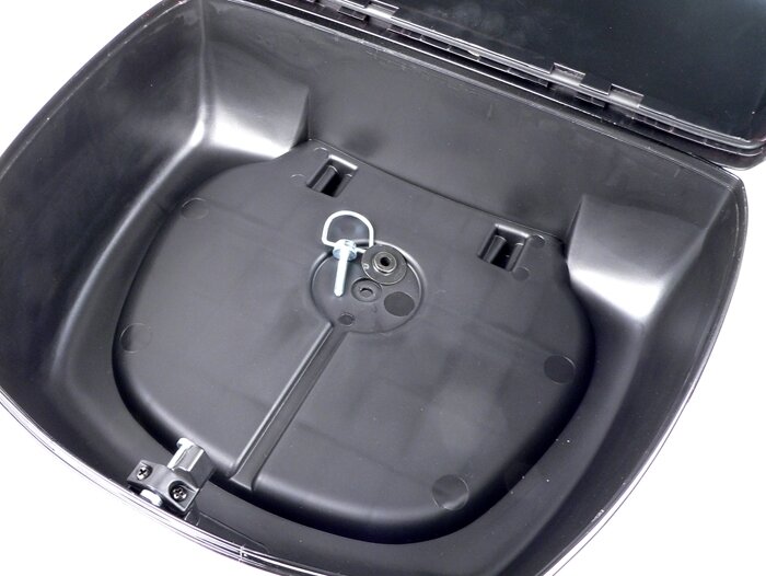 Topcase - PIAGGIO Vespa- 32l, black (094)- Vespa LX, Vespa S, Vespa PX  fits also Vespa Primavera, Sprint, LX, GTS, ET2, ET4