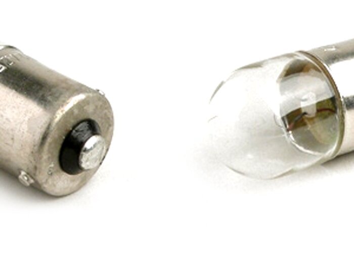 Light bulbs -BA15s (straight pins) - 12V 5W - set of 2 - white