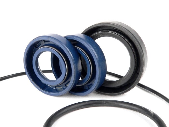Oil seal set engine -OEM QUALITY- Vespa Wideframe V1, V15