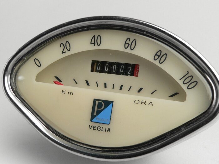 Velocímetro -PIAGGIO en forma de concha- Vespa VBA, VBB, GL150 (VLA1T), GT125 (VNL2T), GTR125 (VNL2T), Sprint - Azul, 100km/h
