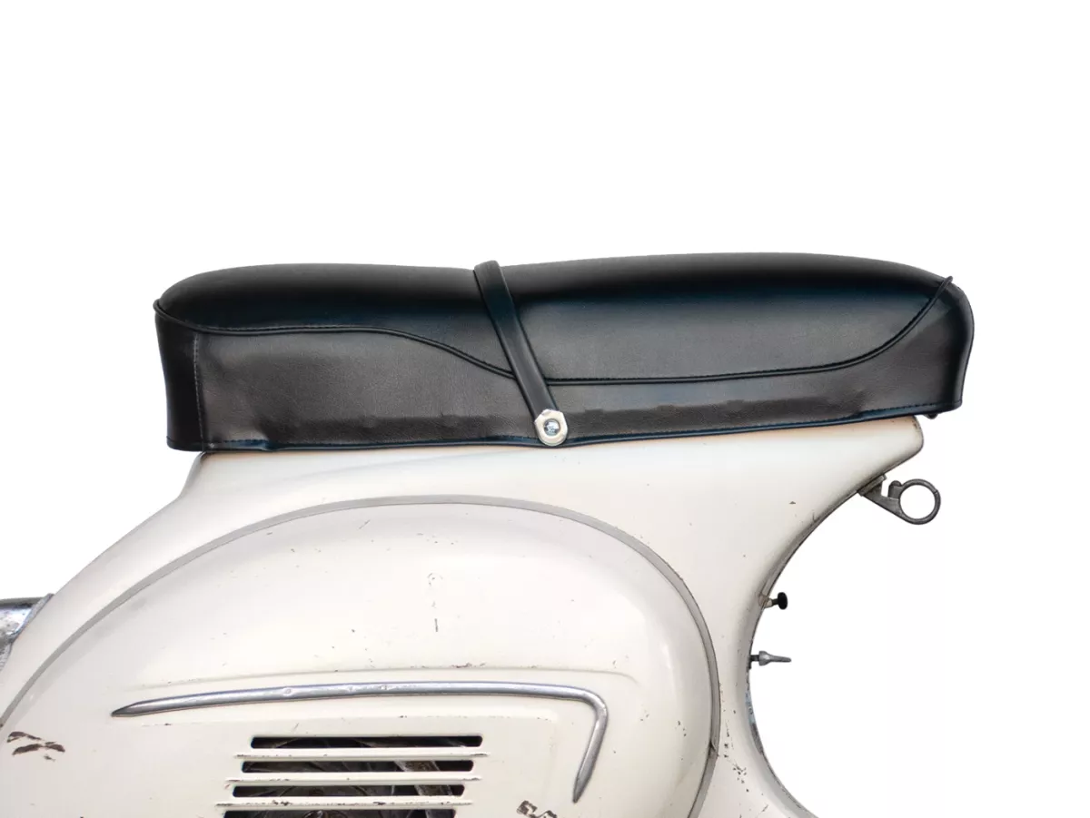 Seat -OEM QUALITY- Vespa Rally180 (VSD1T), Rally200 (VSE1T) - with Piaggio logo