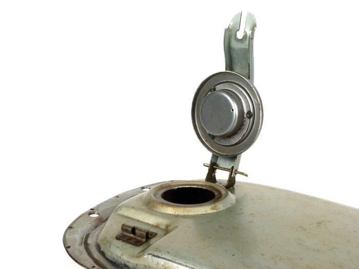 Tank -PREMIUM XXL 8.75l, oiled sheet metal, incl. hinged fuel filler cap- Vespa Largeframe PX (-1984), VNA, VNB, VBA, VBB, GL150 (VLA1T), Super, Sprint150 (VLB1T), GT125 (VNL2T), GTR125 (VNL2T), TS125 (VNL3T), Rally180 (VSD1T)