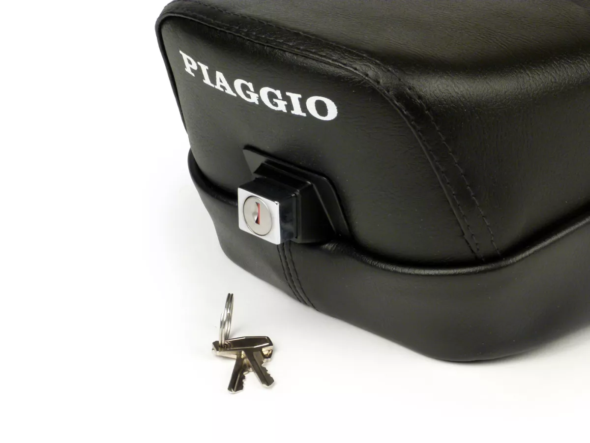 Seat -OEM QUALITY- Vespa ET3 - with lock - with Piaggio logo - black - fits also V50, 50N, V90, PV125