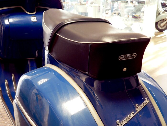 Asiento -SELLERIA TREZZI- Vespa SS180 (VSC1T)