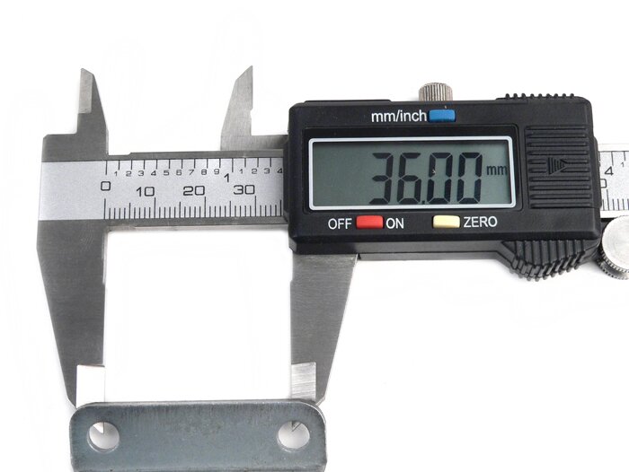 Snelheidsmeter sluitplaat -OEM KWALITEIT- Vespa VB, GS150 / GS3 (VS1 tot VS5), Vespa 125 (T2, VNB - Duitse modellen), Vespa 150 (T3, T4, VD1T, VD2T - Duitse modellen), Vespa GS150 / GS3 (VDTS - Duitse modellen)