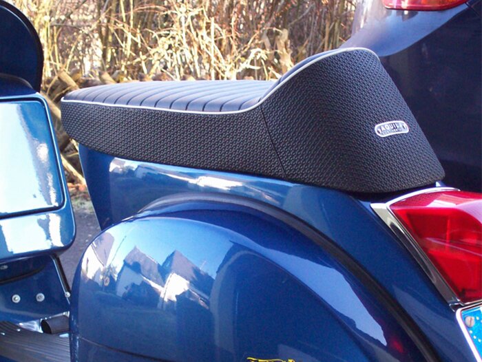 Zadel -SC ANCELLOTTI- Vespa PX - Zwart - GFK frame