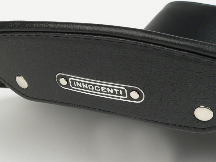 Housse de selle -LAMBRETTA avant (partie avant fermée)- LD (distance entre les ressorts=22cm) - noir