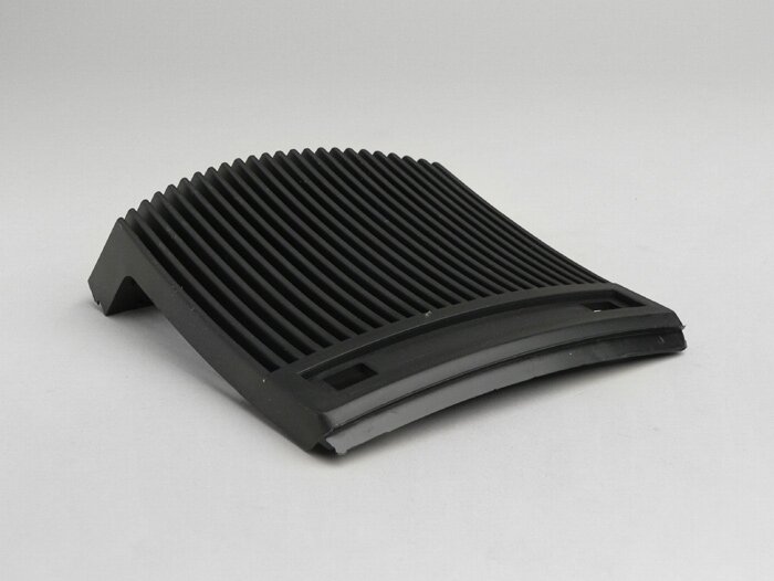 Grille descente de klaxon -QUALITÉ OEM- Vespa T5 125cc - noir