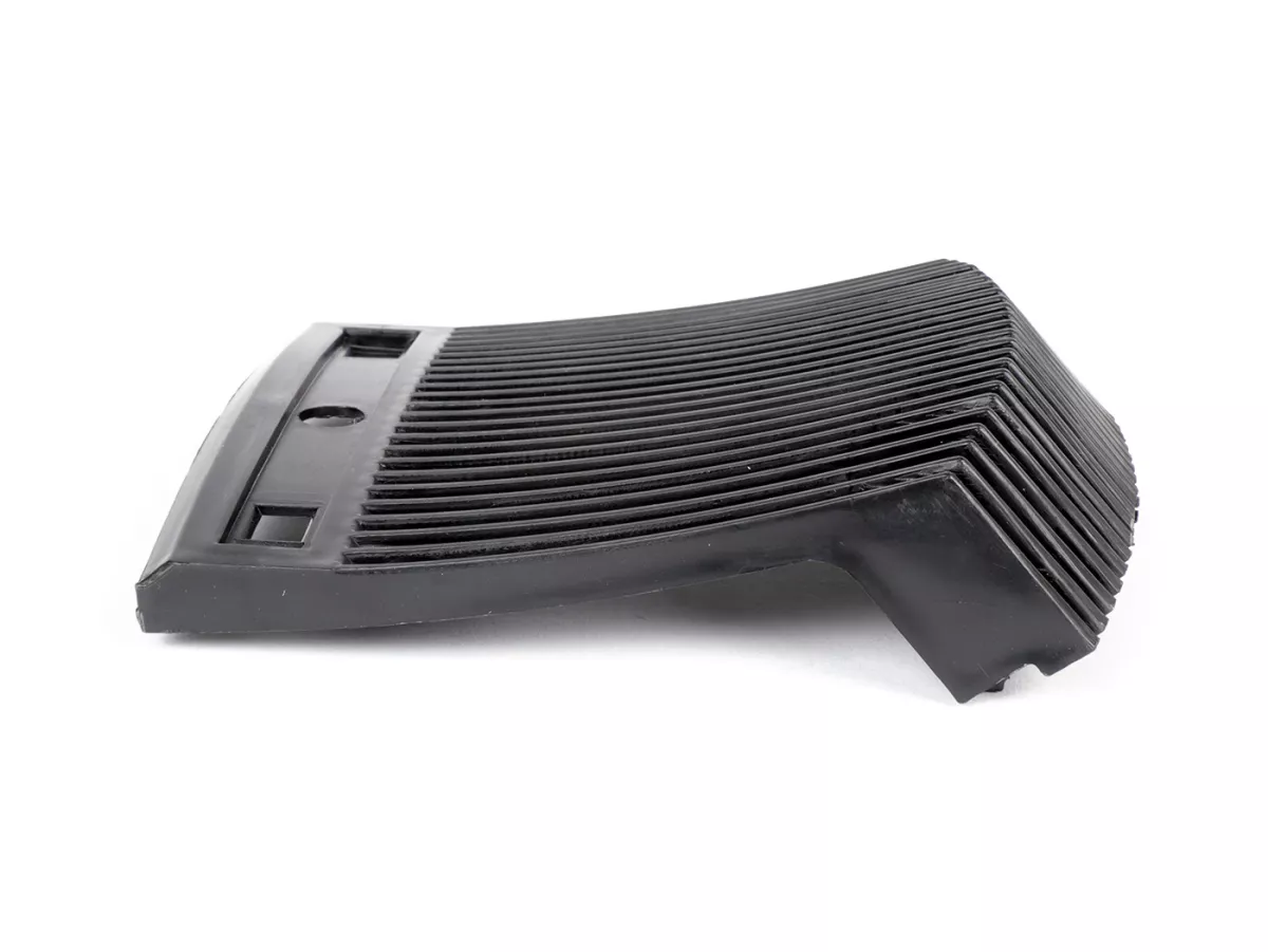 Kisi-kisi bertingkat (dengan dudukan klakson terintegrasi) -KUALITAS OEM- Vespa T5 125cc - Hitam