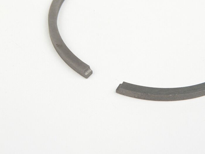 Cincin piston -KUALITAS OEM- Vespa 200 ccm - Rally200, PX200, Cosa200 - 67.3mm