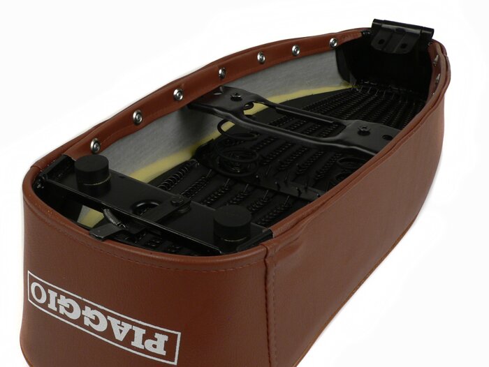 Seat -SKY- Vespa V50, PV125, ET3 - w/o lock - brown