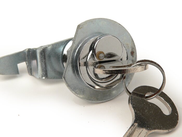 Kunci untuk penutup samping -KUALITAS OEM- Vespa 150 (T1, T2, T3, VL1T, VD1T, VD2T - model Jerman), Vespa GS150 / GS3 (VDTS - model Jerman)