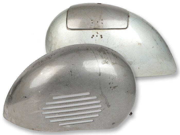 Zijklep set -PREMIUM KWALITEIT- Vespa GS150 (VS4-5) / GS3 - 7 sleuven, met zijvak klep voor slot, ongelakt, geolied metaal