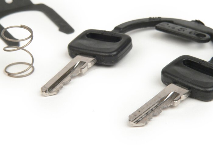 Kit serrure -ZADI 38,5x4mm- Vespa PX (-1984), V50 Special (V5A2-3T), GT125 (VNL2T, 62685-), GTR125 (VNL2T), TS (VNL3T), PV125 (VMA2T, 028960-), ET3 (VMB1T), Super 150 (VBC1T) - 2 pièces