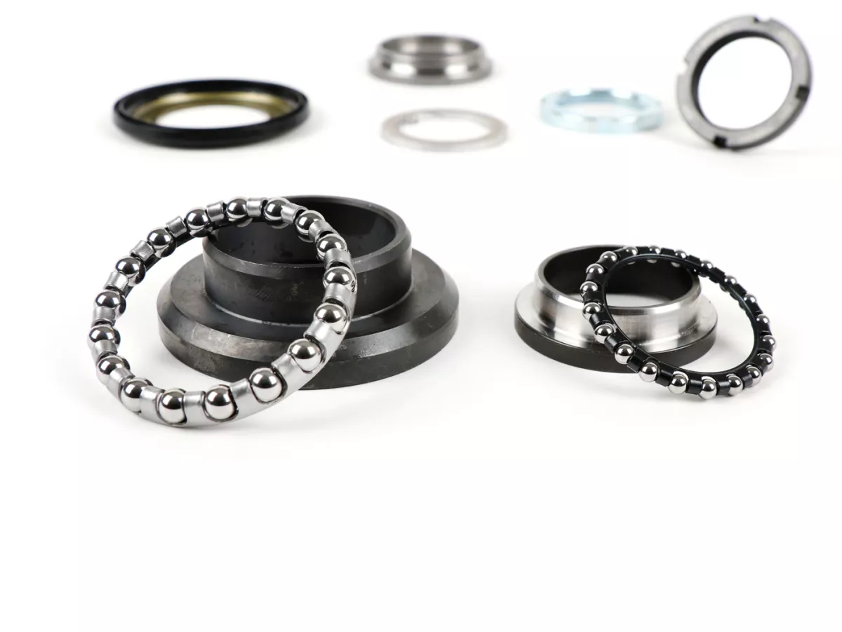 Steering set -JOCKEYS BOXENSTOP- Vespa VN, VL, VB, VNA1T till VNA2T, VNB1T till VNB3T (till No 61000), VBA1T, VBB1T (till No 82819) - 1st oversize (43,6mm) - upper + lower