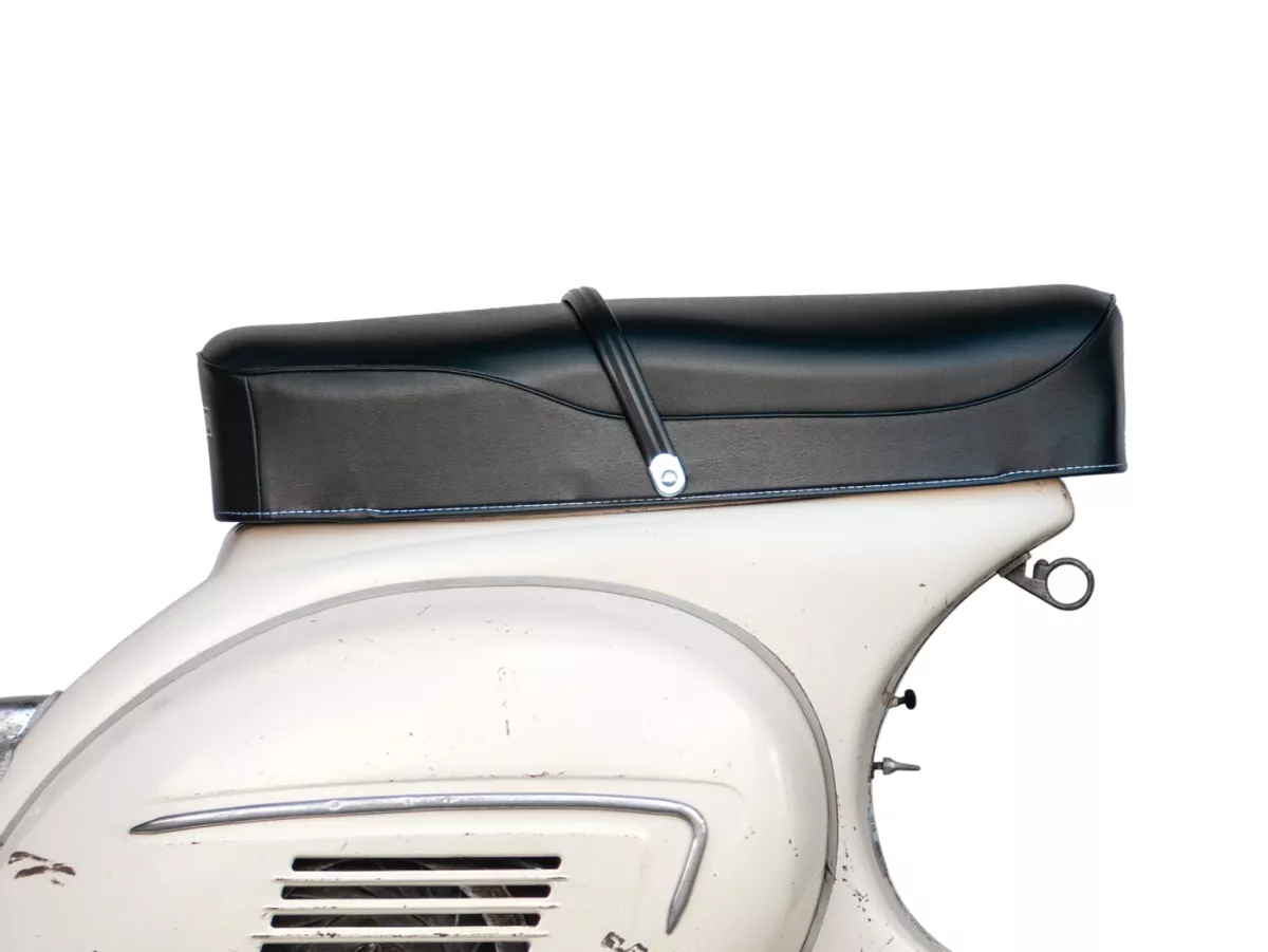 Kursi -SELLERIA TREZZI- Vespa Rally180 (VSD1T), Rally200 (VSE1T) - dengan tulisan dan tombol Piaggio