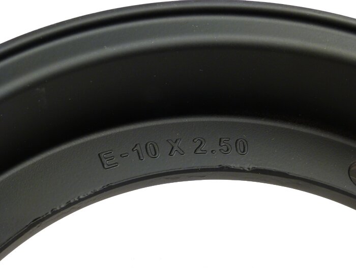 Cerchio -FA ITALIA tubeless 2.50-10 pollici in alluminio- Vespa (tipo Cosa / SKR) - nero
