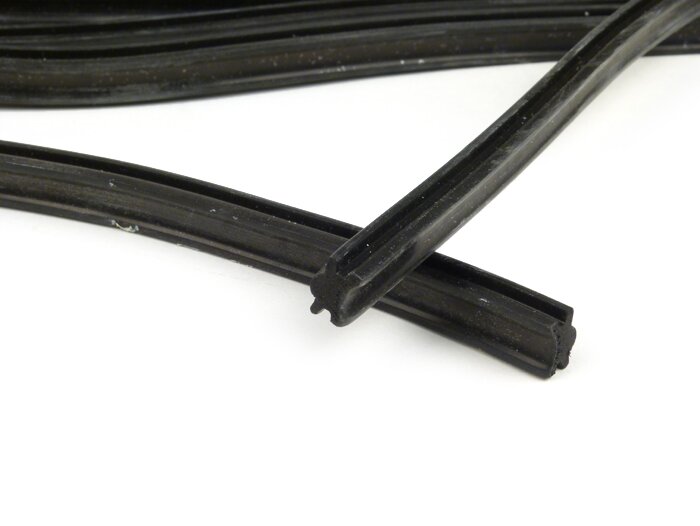 Floor board rubber -OEM QUALITY, w=10mm for double-C-shape stripe- Vespa 125 VNA1T-2T, VNB1T-2T - 4200mm