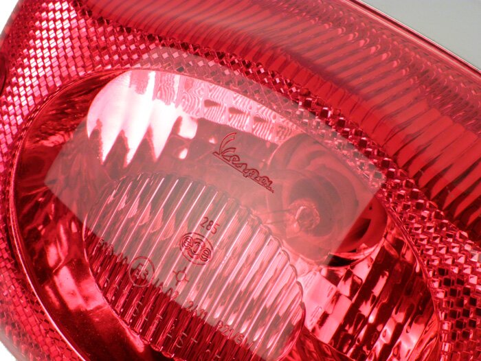 Achterlicht -PIAGGIO- Vespa LX 50-150, LXV 50-150