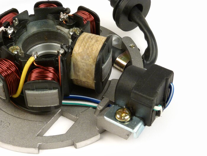 Ignition -OEM QUALITY stator- CPI 50 cc (Euro 2, 6 wire) - 3rd version (3x single plug, 1x multiplug)
