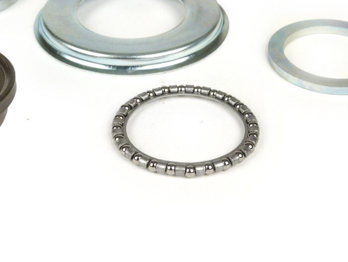 Headset - Styrhuvudlager -OEM KVALITET- Piaggio, Gilera, Vespa - topp + botten (9 delar) - Vespa V50, 50N, PV, ET3, PK, PX, T5, Cosa, Rally, Sprint, Super, GS160, SS180, GTS, HPE, ET2, ET4, LX/LXV, S50-125, Sprint, Primavera, Runner, SKR, Skipper, TPH