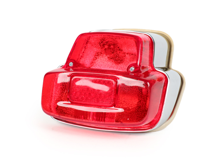 Taillight -OEM QUALITÄT vintage large - Vespa Super (VNC1T, VBC1T), GT125 (VNL2T), Sprint (VLB1T since no. 025479), SS180 (VSC1T since no. 0018001) - alloy