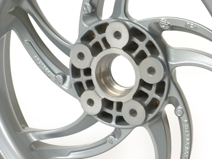 Pelek rem cakram belakang -PIAGGIO 3.00-12 inci - Piaggio Fly 125 (RP8M79100) - Silver