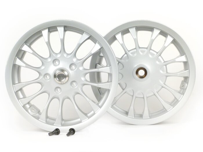 Velgenset -PIAGGIO 3.00-12 inch - 10 spaken- type Sprint - past op Vespa Sprint 50 (ZAPC53101), Sprint 125, Sprint 150, Primavera 50 (ZAPC53100), Primavera 125, Primavera 150 - Zilver