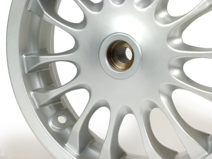 Cerchio posteriore -PIAGGIO 3.00-12 pollici, Ø tamburo freno = 110mm - 14 raggi- Vespa Sprint 50 (ZAPC53201) - Argento