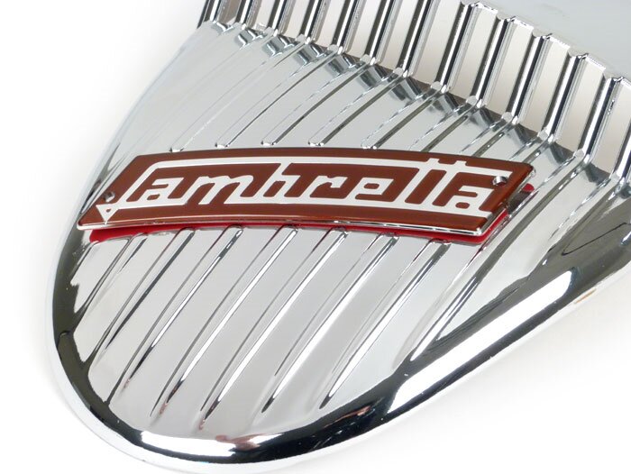 Spatbord sierplaat -VIGANO STYLE- Lambretta LI (Serie 1-2), TV (Serie 1-2) - chroom / rood